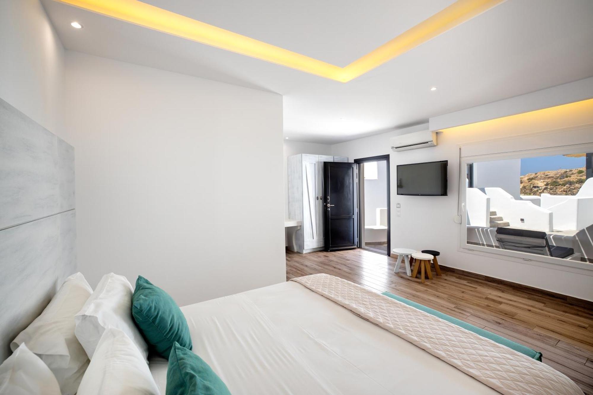 Tropicana , & Mykonos מלון 4*