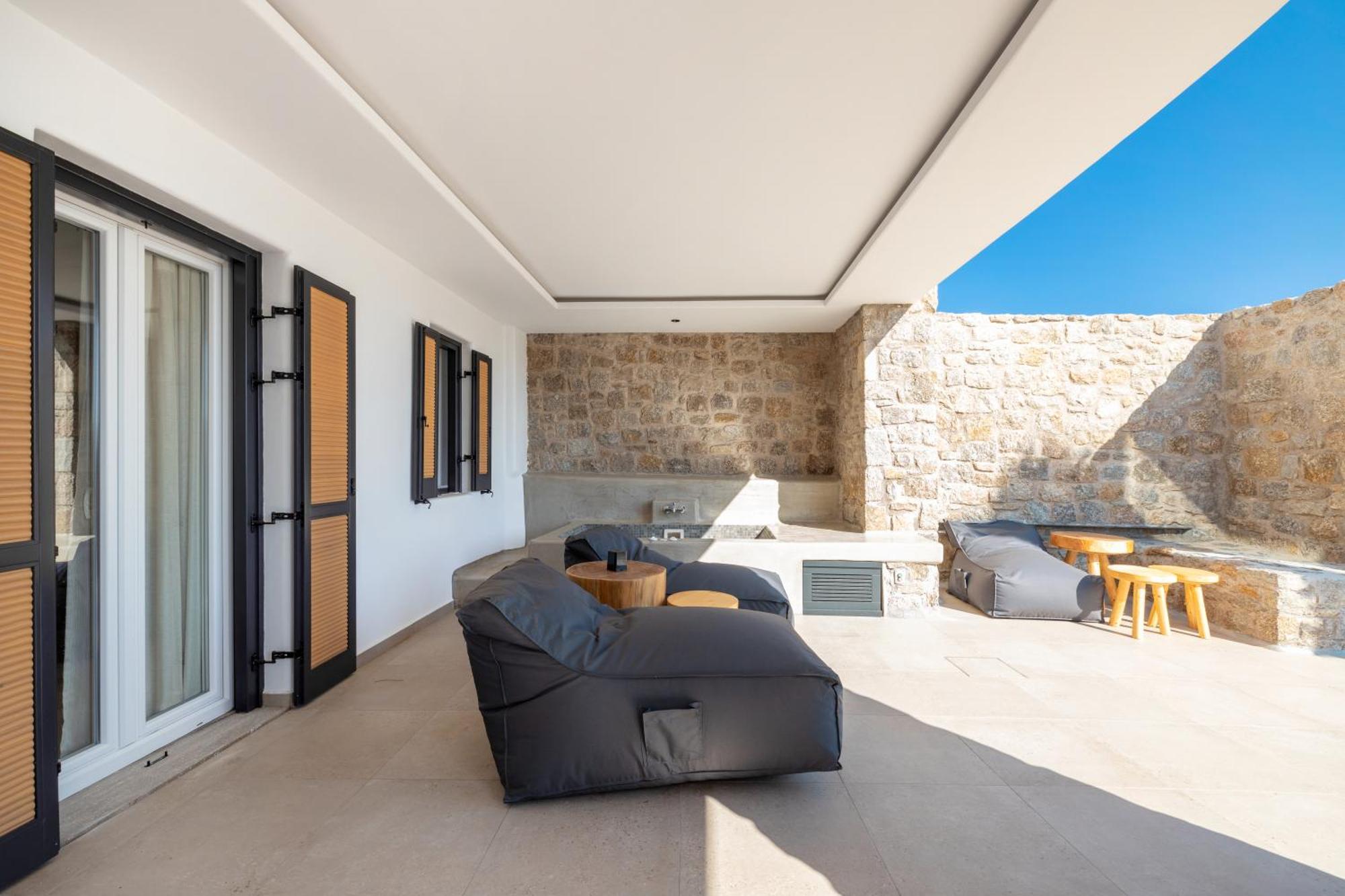 מלון Tropicana , & Mykonos 4*