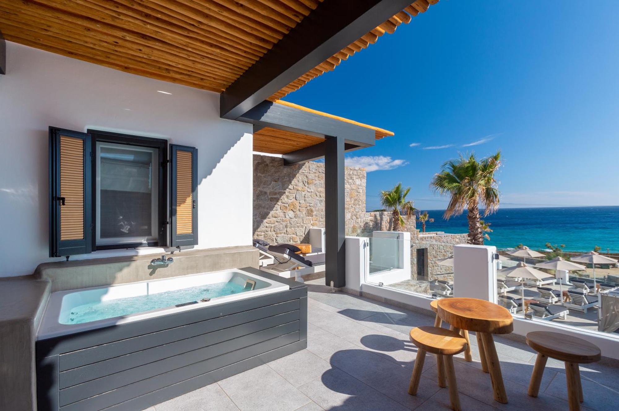 Tropicana , & Mykonos פרדייז ביץ'