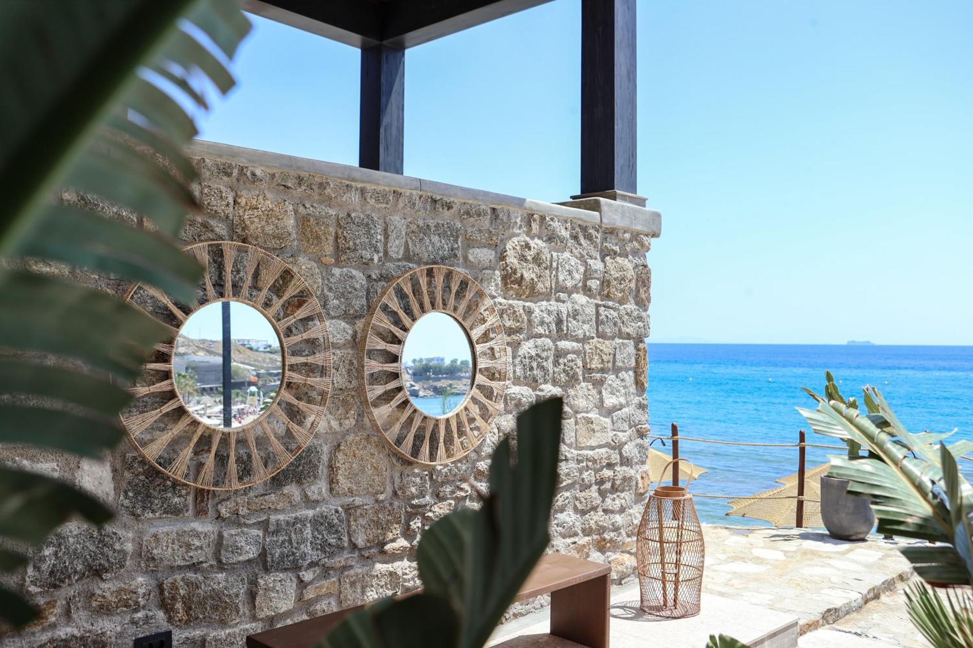 מלון Tropicana , & Mykonos 4*